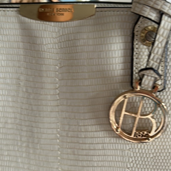 Classic off white Hendri Bendel tote - Picture 4 of 6